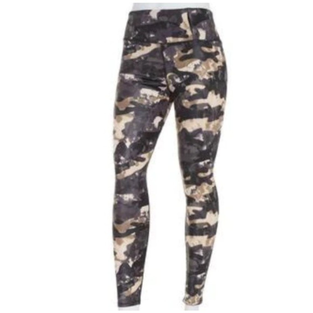 Tahari Sport / Elie Tahari Camouflage or Camo Leggings / Yoga /‎ Activewear